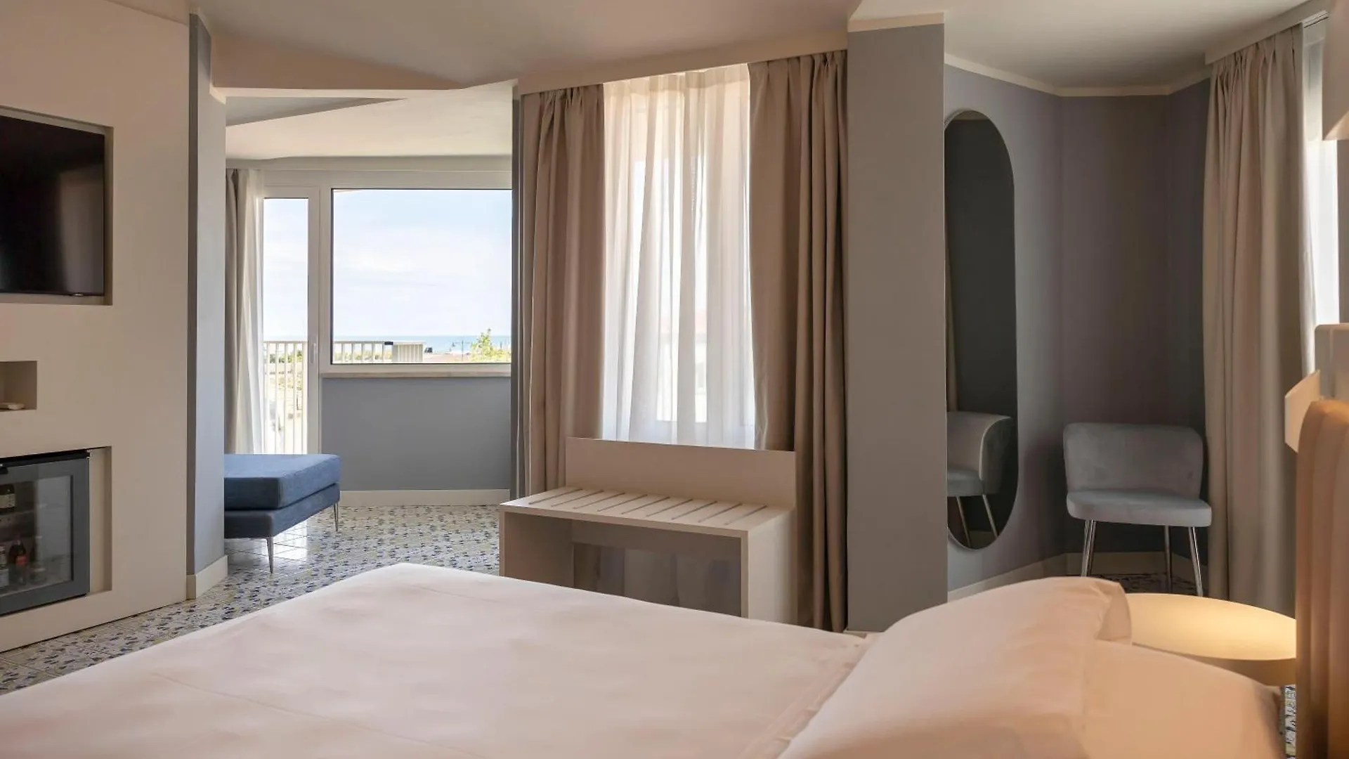 ****  Grand Hotel Forte dei Marmi Italy