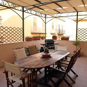 ** Couette-café La Terrazza Sul Porto Italie