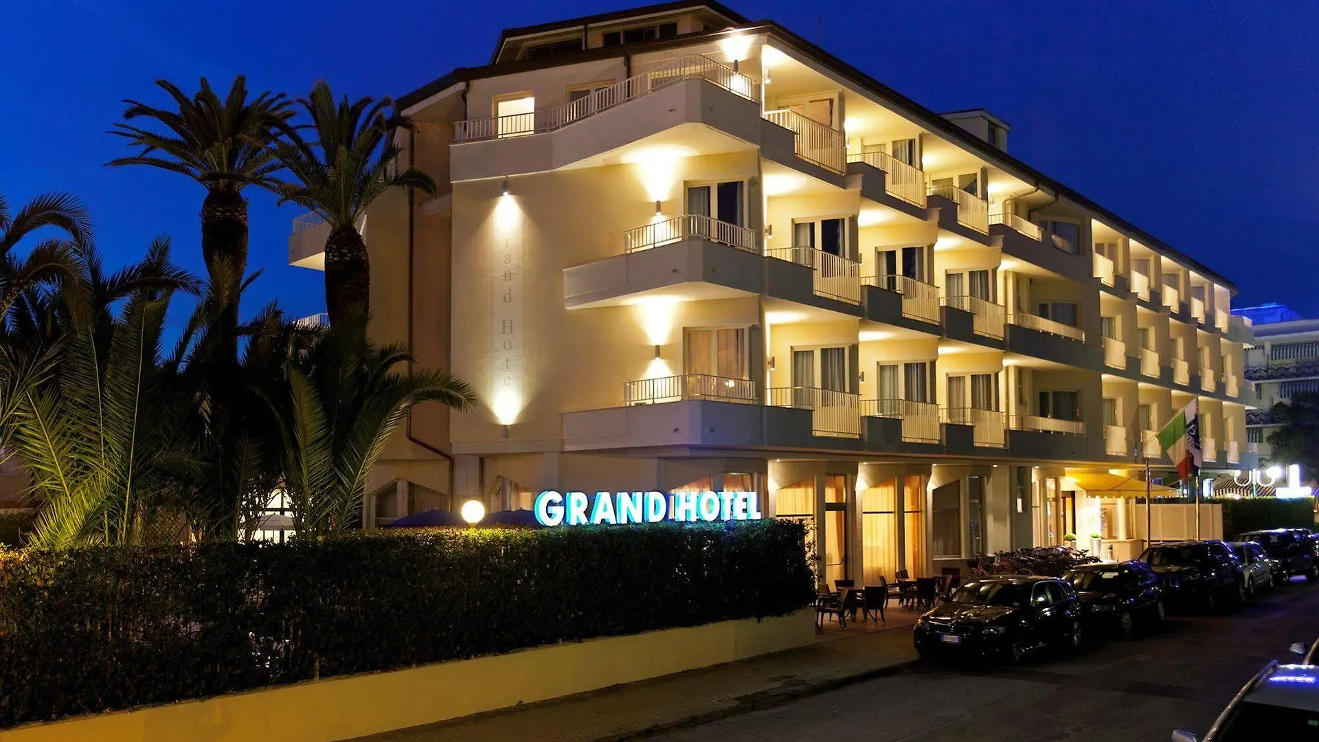 Grand Hotel Forte dei Marmi 4*,